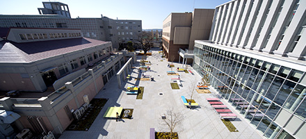 実践女子大学